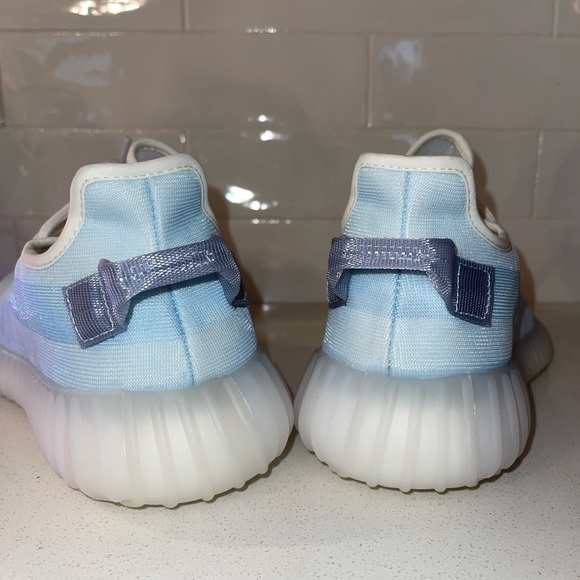 Adidas Yeezy 350 Boost V2 main image 7